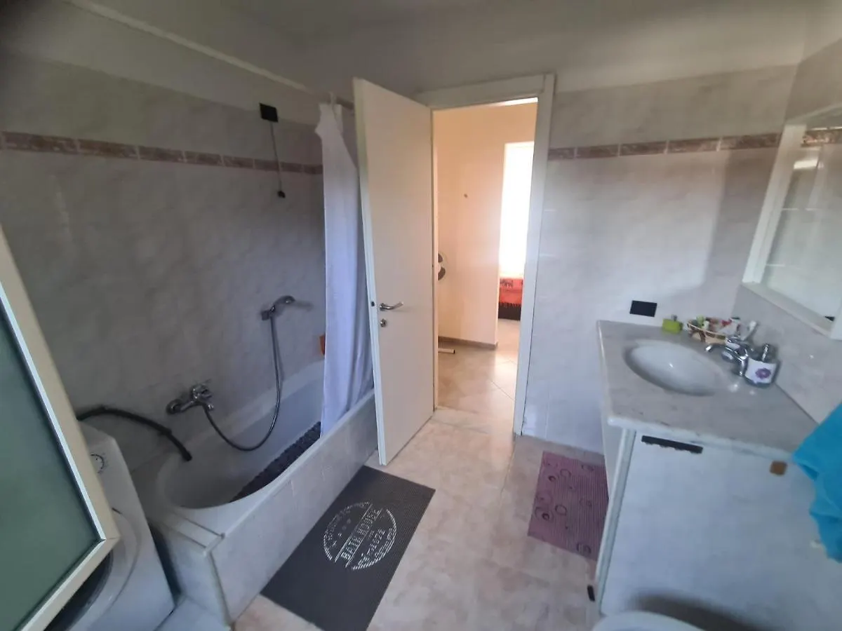 Babanhouse Fiumaretta 250M Dalla Spiaggia Fiumaretta di Ameglia Italy